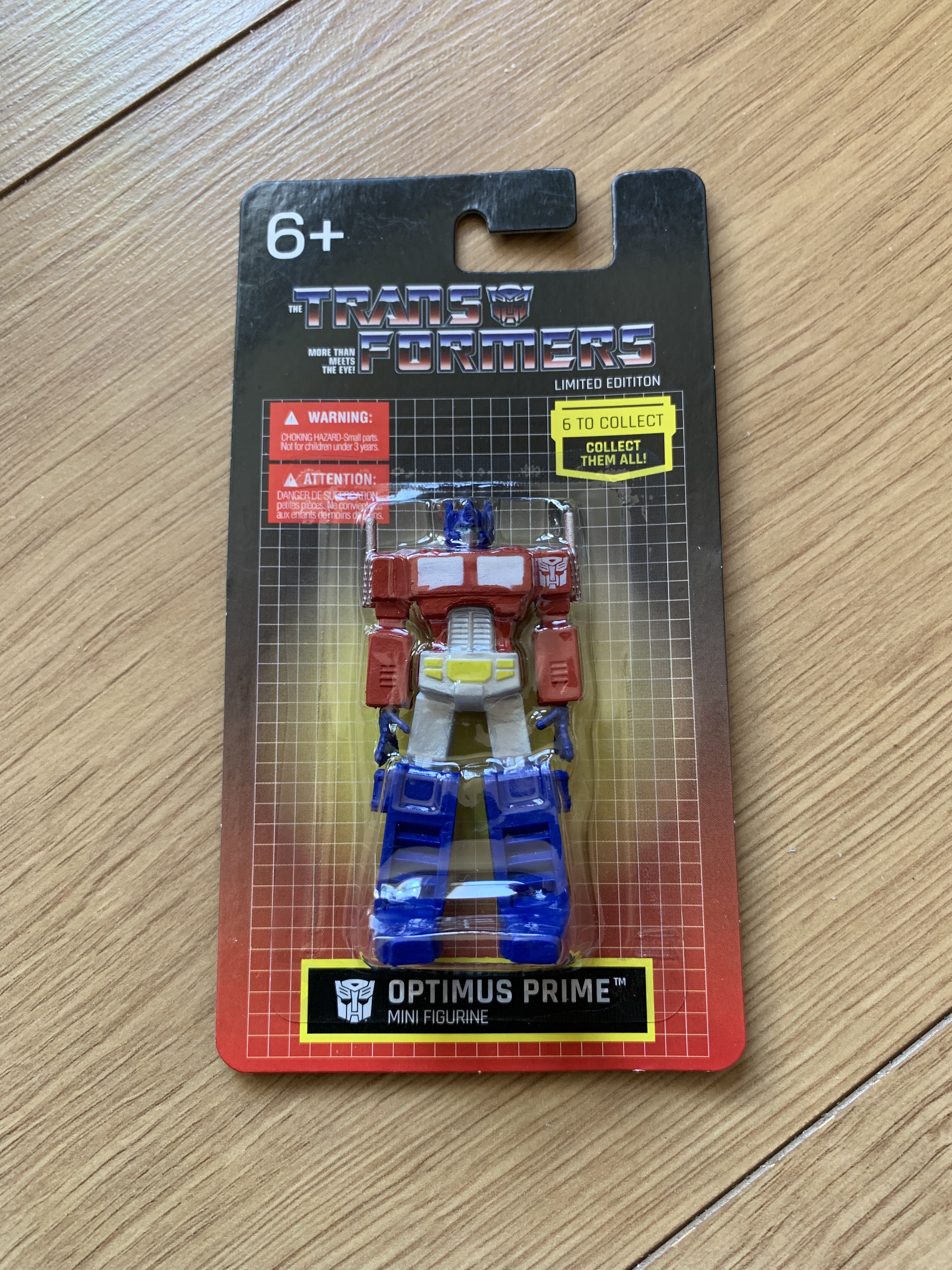 Optimus prime hotsell small toy