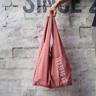 （分類：）位於 。 由 chttungb 提交（商品編號 1162516618，圖片 1）。簡介： 。