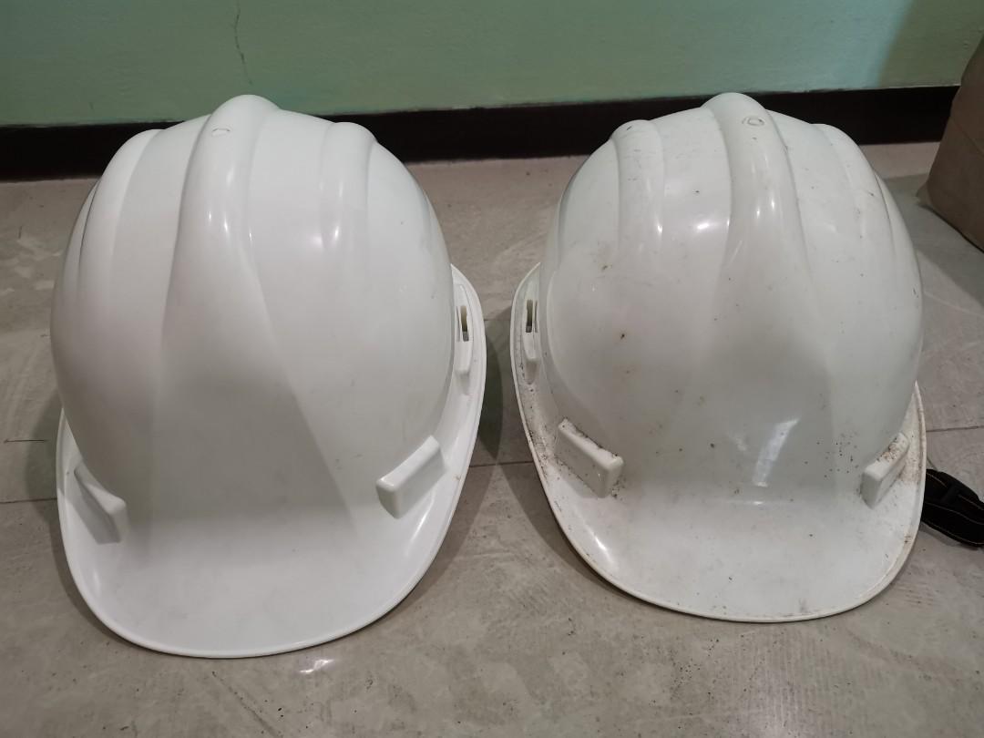 Safety Helmet (Category: Construction Tools & Equipment) located in Quezon City. Submitted by zabanana (Listing ID 1162487830, Image 1). Description: Safety Helmet Protection by reducing injury to Industrial and Construction Workers Color: White Meets Ansi ₱300 each or 2 for ₱500 Flaws: no packaging included Payment Options: BPI, Unionbank, Gcash Delivery Fee: Buyer's Cost.
