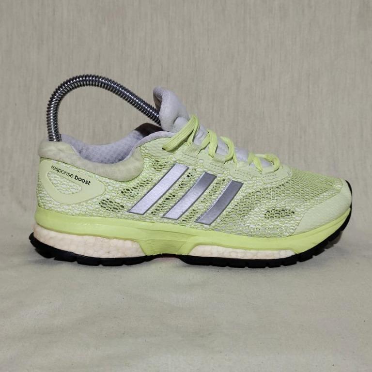 Sepatu adidas response boost hotsell