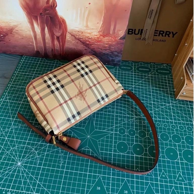 Ship immediately Original Burberry Women s Shoulder Bag Classic