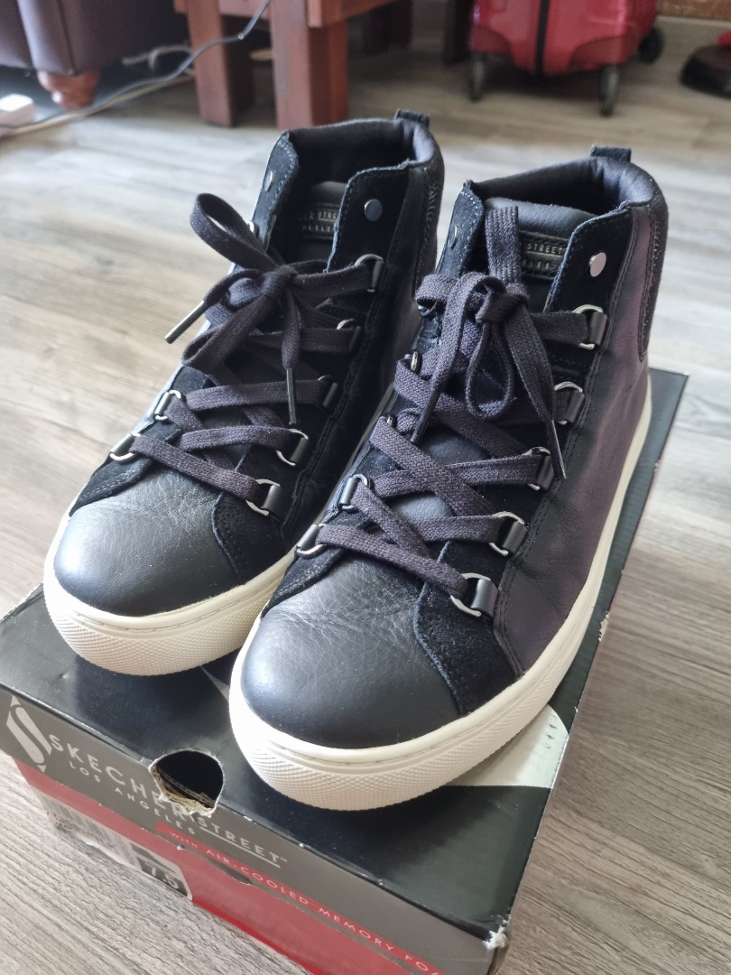 Skecher street best sale footwear