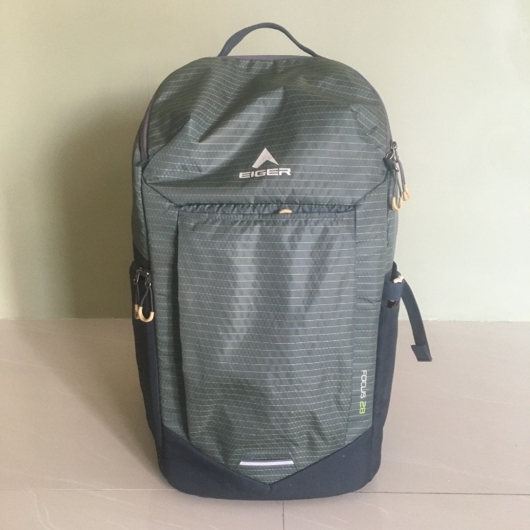 Eiger focus sale camera backpack 28l