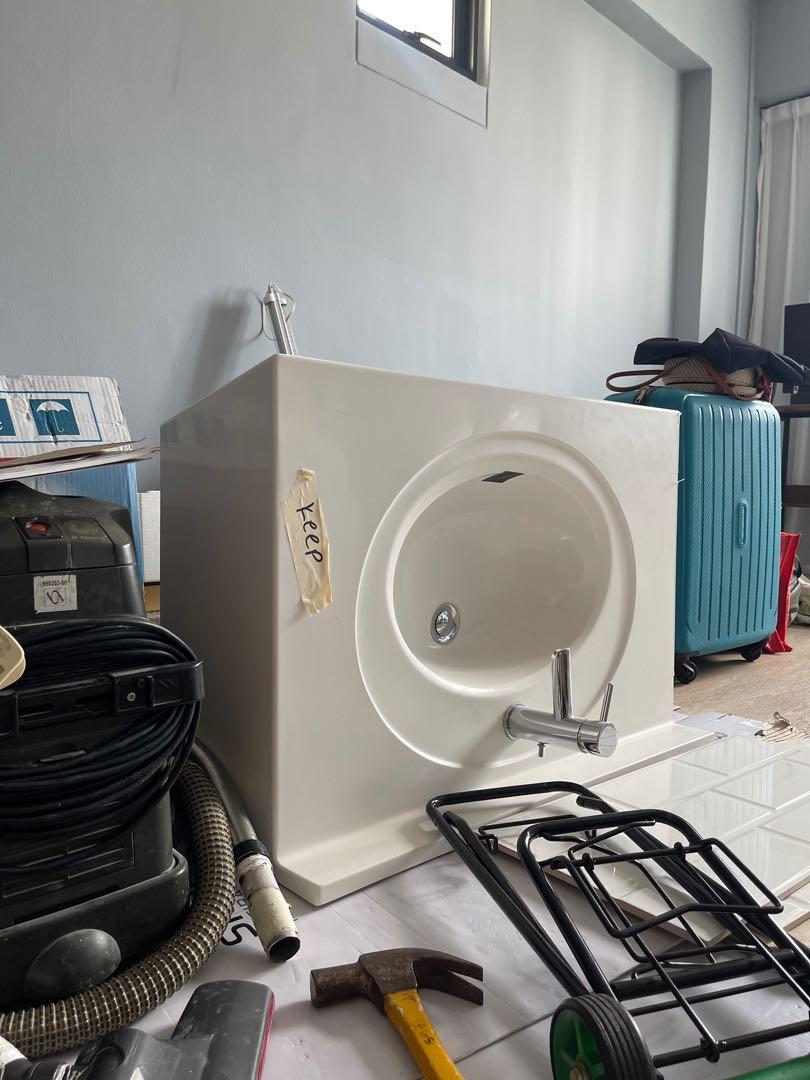 Toilet Sink, Furniture & Home Living, Bathroom & Kitchen Fixtures on