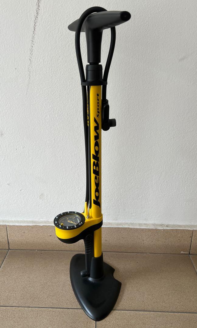Topeak JoeBlow Sport III Floor pump, Sports Equipment, Bicycles & Parts,  Parts & Accessories on Carousell