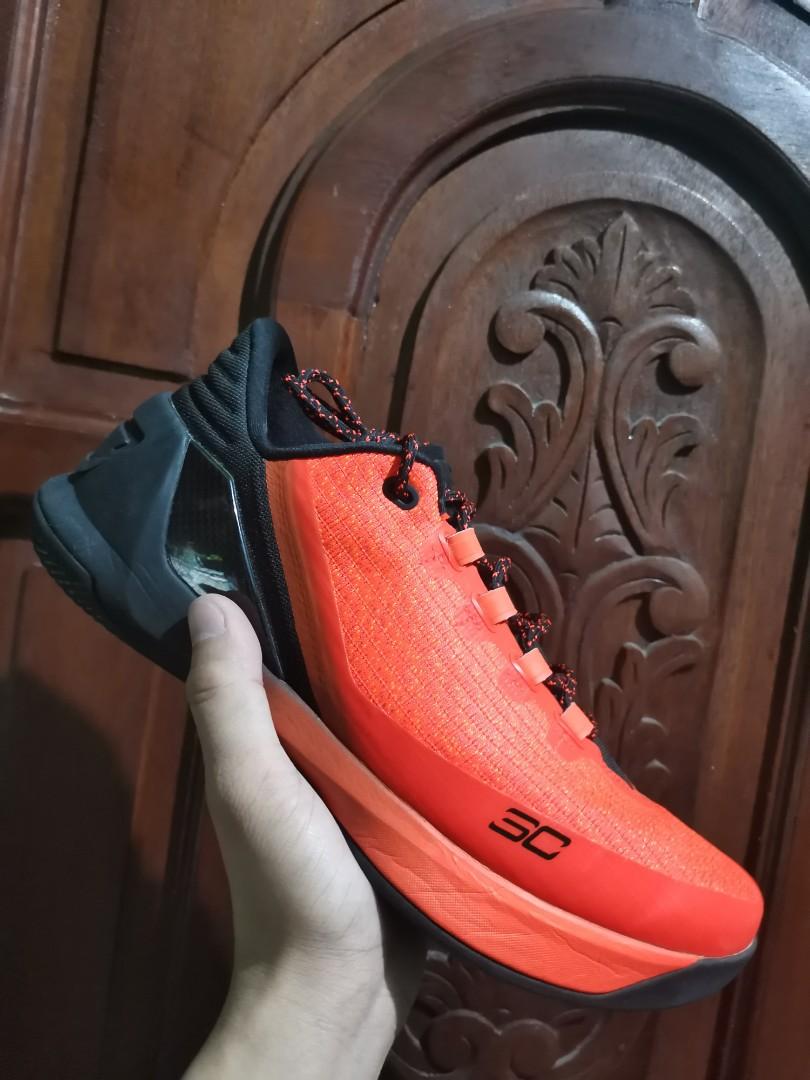 Curry 3 shop low Orange