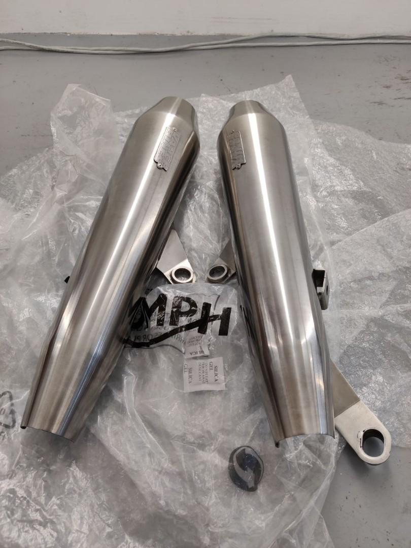 Triumph street twin vance on sale and hines exhaust