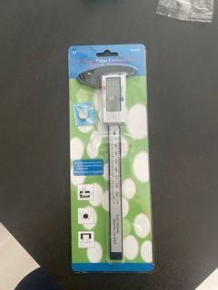 Vastar electronic digital caliper (150mm) carbon fiber for sale