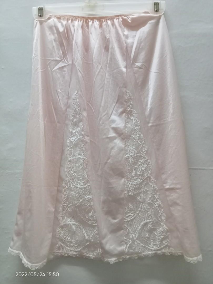 Wacoal Petticoat Skirt, Women's Fashion, New Undergarments & Loungewear on  Carousell