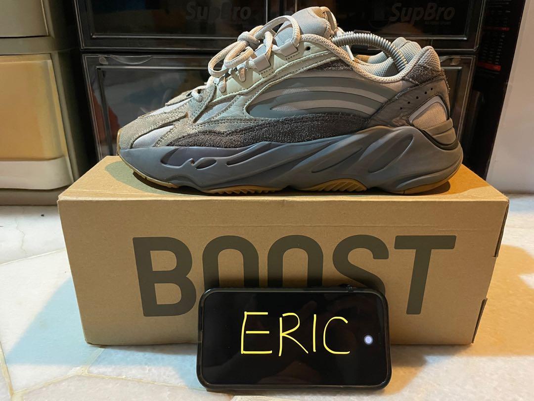 Yeezy 700 Tephra uk8.5, Men's Fashion 