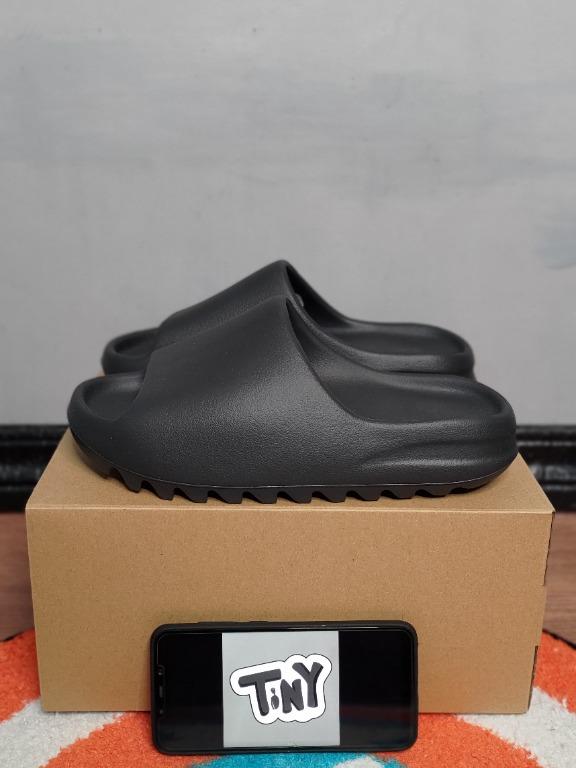Adidas Yeezy Slide Onyx - 8 US, Men's Fashion, Footwear, Slippers ...
