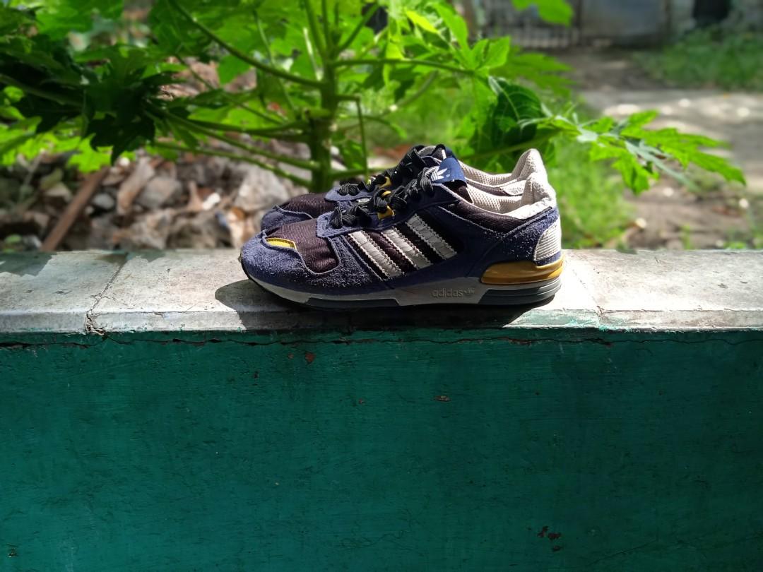 Adidas ZX 700 Preloved Second Thrift Fesyen Pria Sepatu Sneakers di Carousell