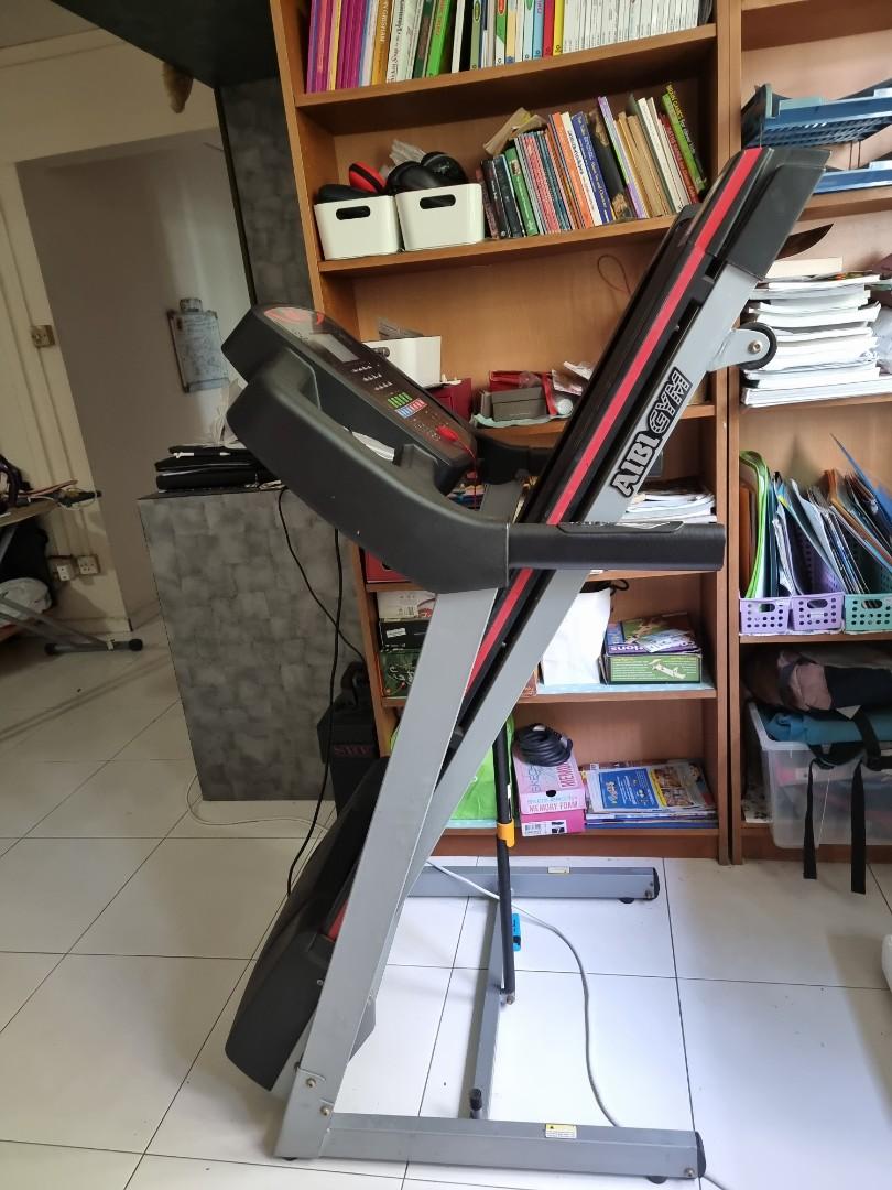 AIBI T401 treadmill at best price(slightly negotiable), Sports