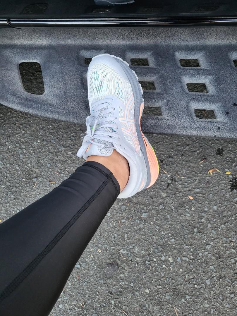 Asics gel kayano 26 vs nike pegasus 36 discount