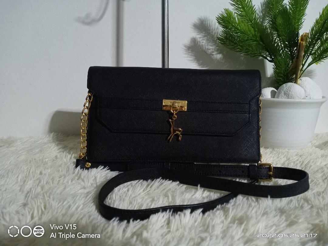 BLack Martin Sitbon (Category: Luxury Bags & Wallets) located in Tagum. Submitted by luxbagelyas (Listing ID 1162705671, Image 1). Description: no issue almost new minimal sign of use only small size.
