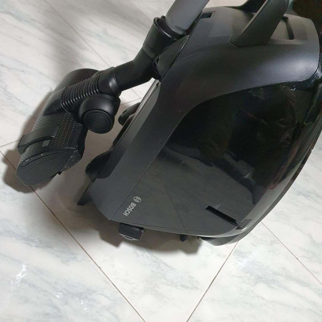 BOSCH GS50 VACUUM Premium, TV & Home Appliances, Vacuum Cleaner
