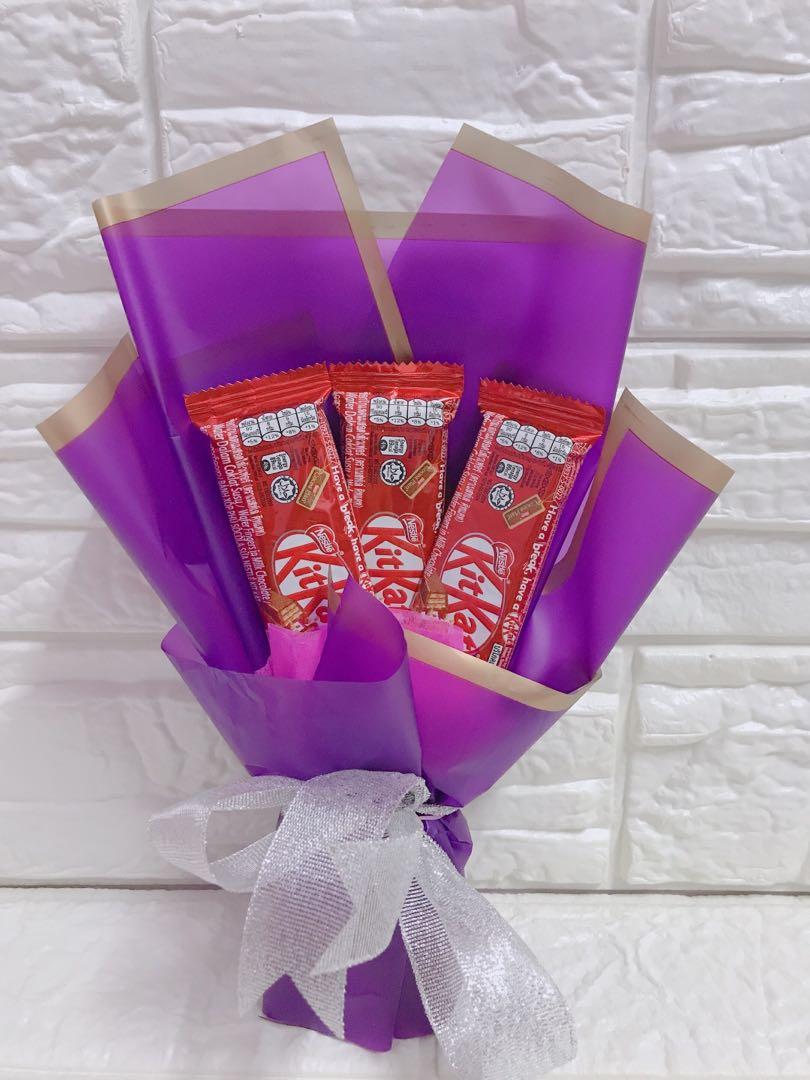Chocolate Bouquet Gift Box, Hobbies & Toys, Stationery & Craft, Handmade  Craft on Carousell
