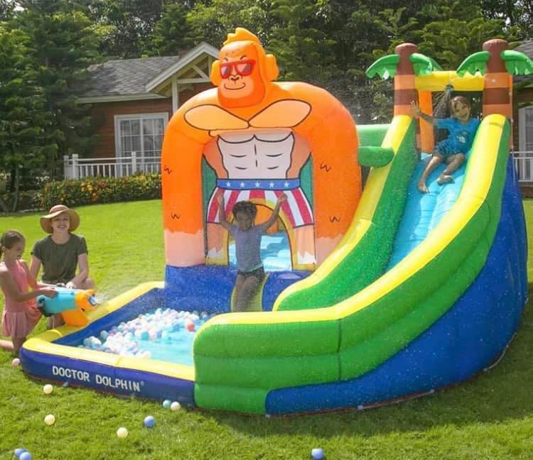 INFLATABLE BIG CASTLE WATERSLIDE (Category: Infant Playtime) located in Malabon City. Submitted by closetfuel (Listing ID 1162694750, Image 3). Description: Comes with different colors Pump included COD.