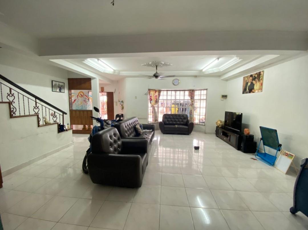 Jln Gunung , Bandar Seri Alam, Double Storey House For Sale, Property