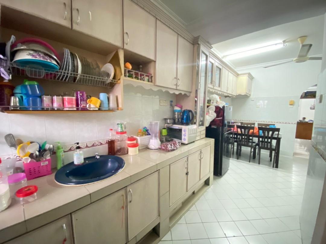 Jln Gunung , Bandar Seri Alam, Double Storey House For Sale, Property