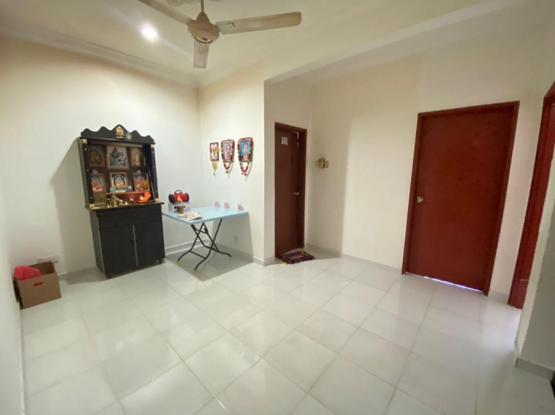 Jln Gunung , Bandar Seri Alam, Double Storey House For Sale, Property