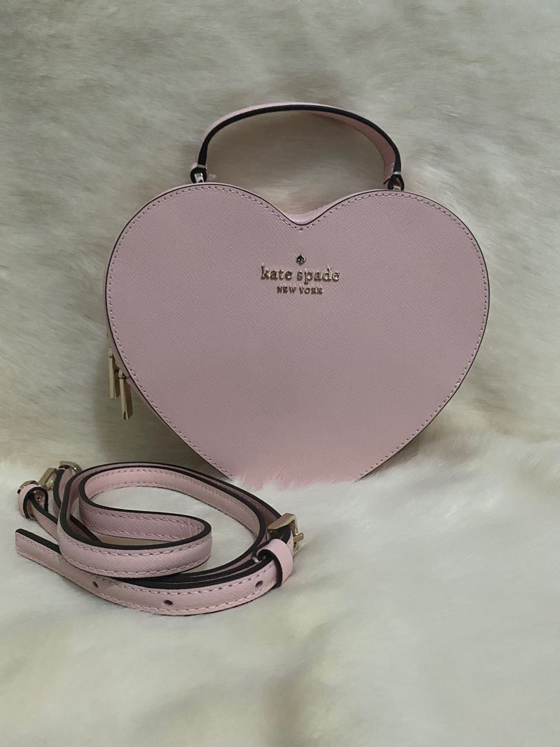 KATE SPADE LOVE SHACK HEART CROSSBODY BAG - First Impressions What Fits  Inside Mod Shots Review 