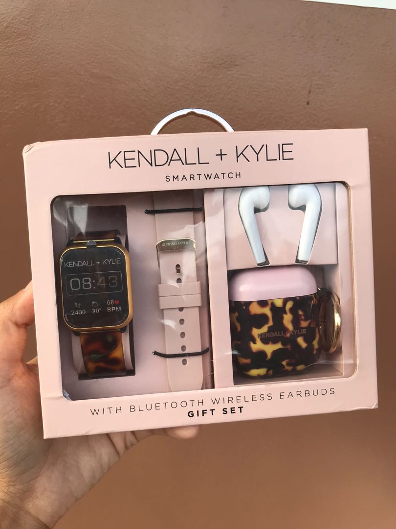 Kendall and kylie smartwatch gift set