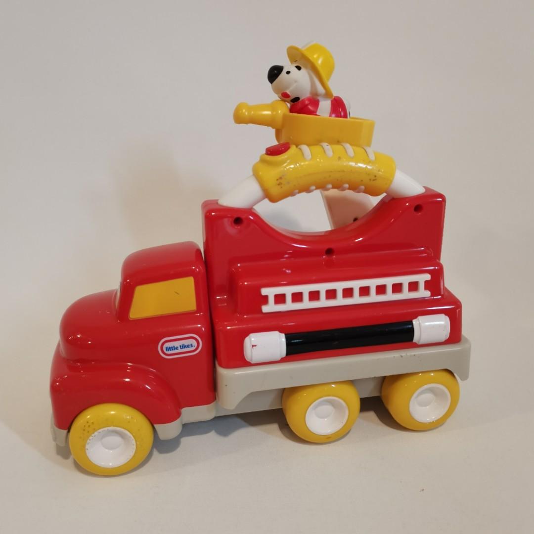 Little Tikes Handle Hauler Fire Truck complete set Kids Toys