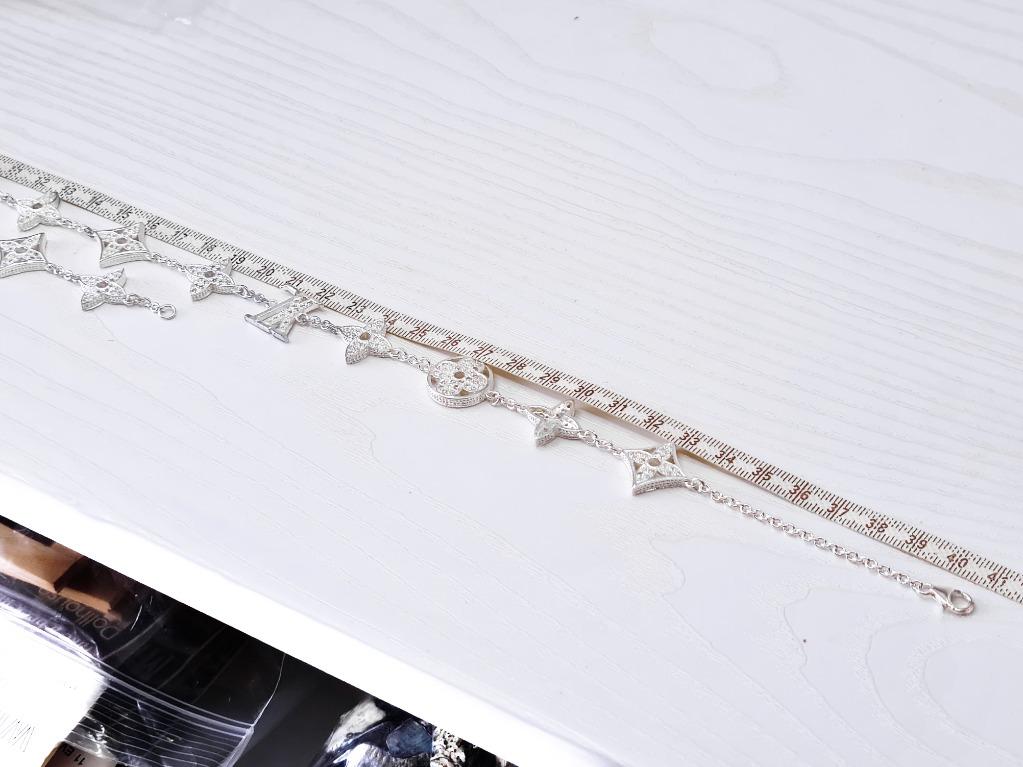 Louis Vuitton Choker Silver Glass Silvery ref.1005783 - Joli Closet