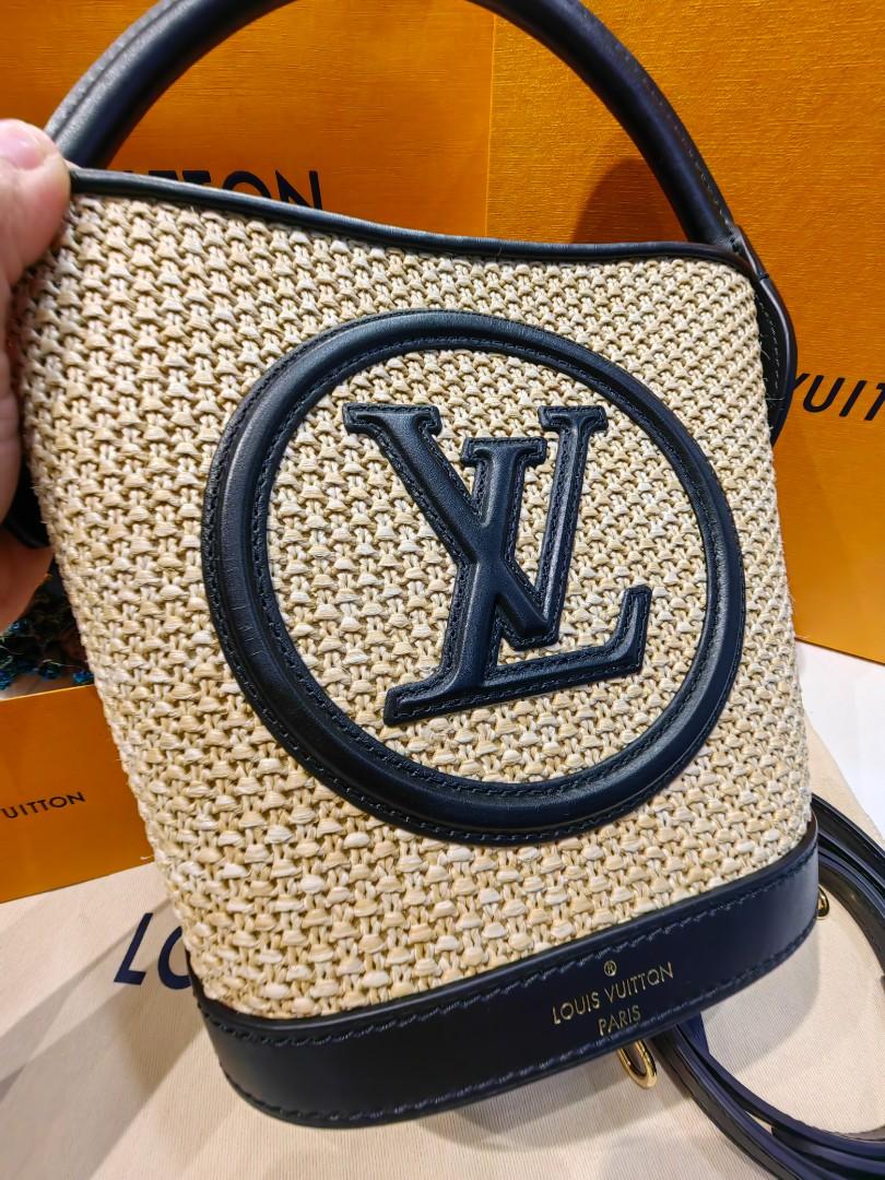 Louis Vuitton Petit Bucket Handbag Synthetic Knitted Raffia