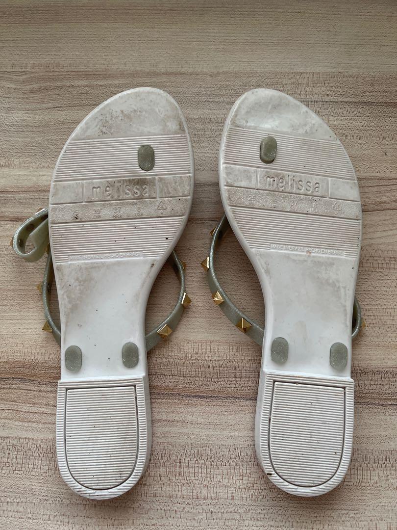 studded bow jelly sandals