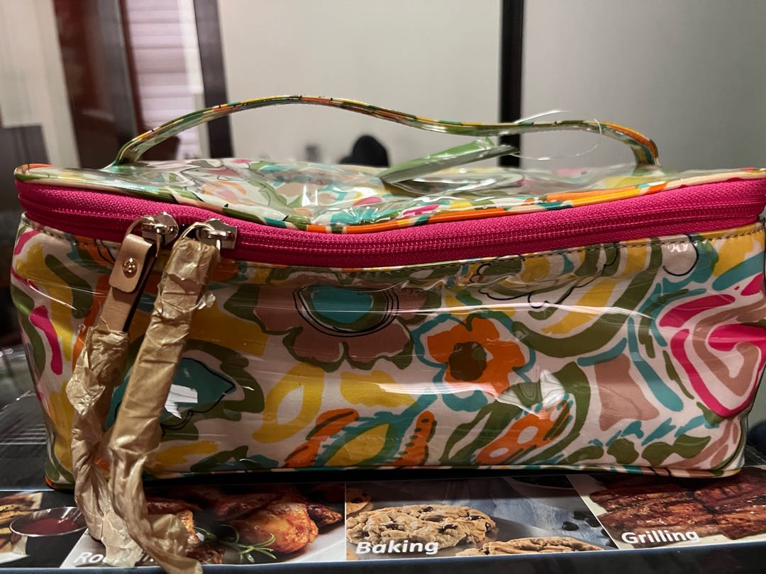 New original kate spade toiletry bag, Luxury, Bags & Wallets on Carousell