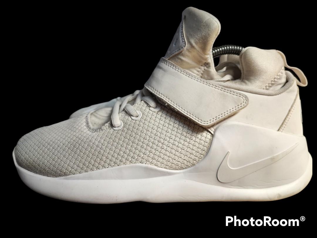 Nike kwazi triple white 7uk Men s Fashion Footwear Sneakers on