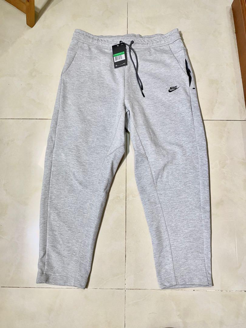 Tech fleece cropped pants hotsell