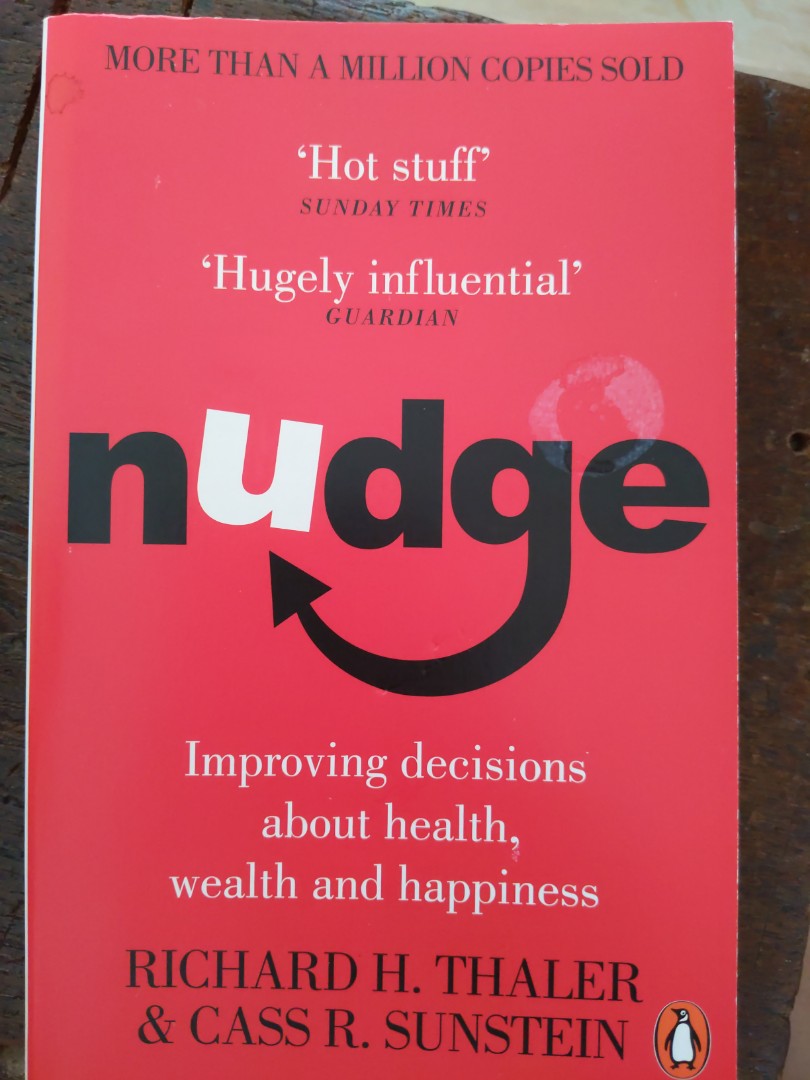 Nudge By Richard H Thaler And Cass R Sunstein 興趣及遊戲 書本 And 文具 小說 And 故事書 Carousell
