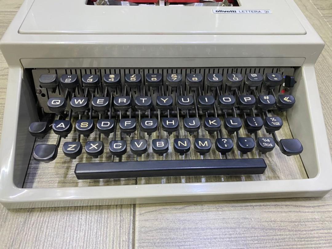 OLIVETTI LETTERA 31 TYPE WRITTER VINTAGE, Computers & Tech ...