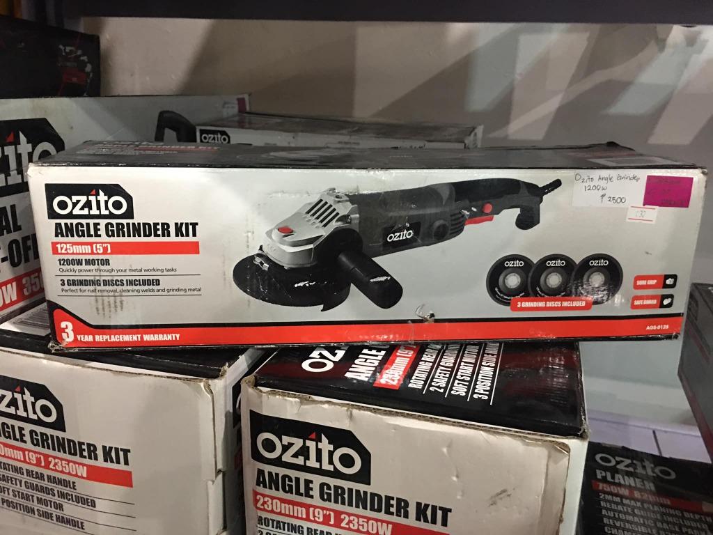 Ozito 125mm outlet angle grinder