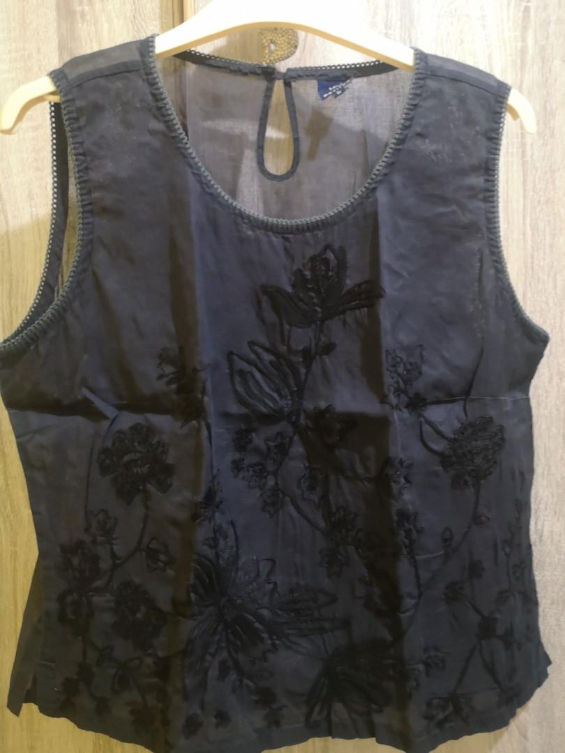 Petites sleeveless blouse (Category: Sleeveless) located in Quezon City. Submitted by hellobuyeverything (Listing ID 1162670967, Image 1). Description: Embroidered details. super ganda.