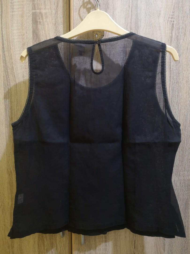 Petites sleeveless blouse (Category: Sleeveless) located in Quezon City. Submitted by hellobuyeverything (Listing ID 1162670967, Image 3). Description: Embroidered details. super ganda.
