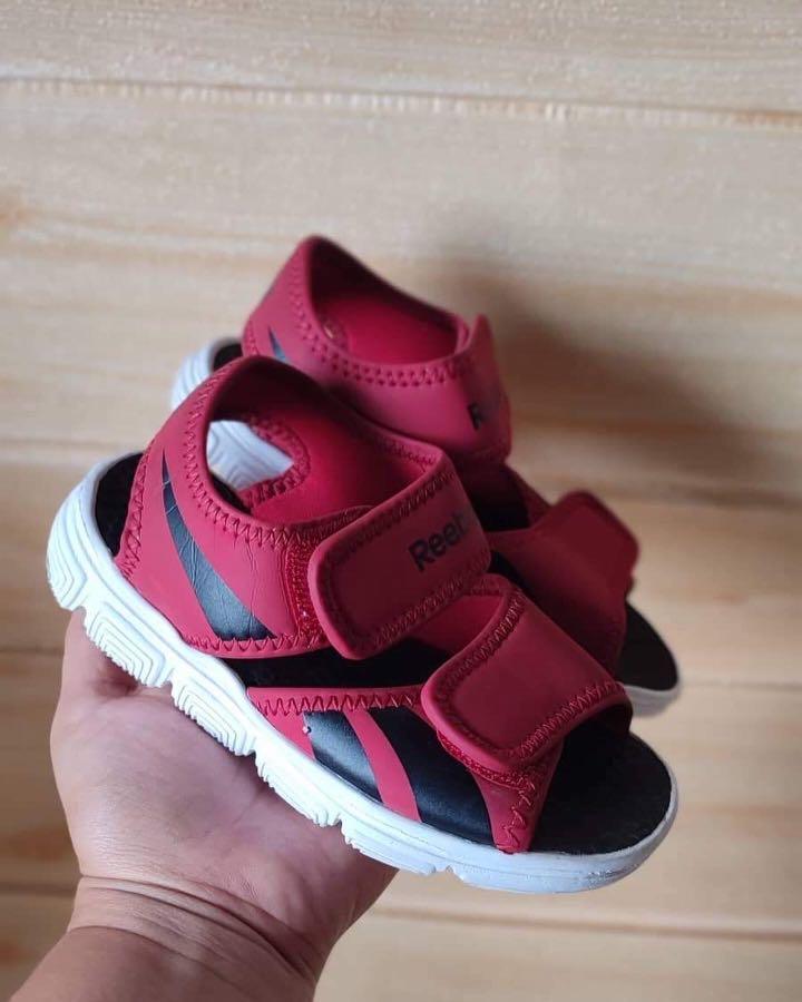 Reebok sandals for girls store