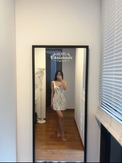 (Category: ) located in . Submitted by lilithscloset (Listing ID 1162593503, Image 1). Description: .
