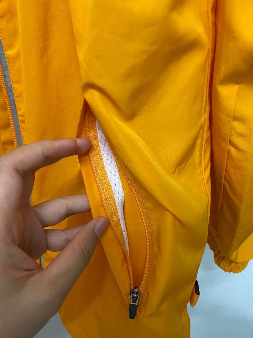 Saucony jackets gold store