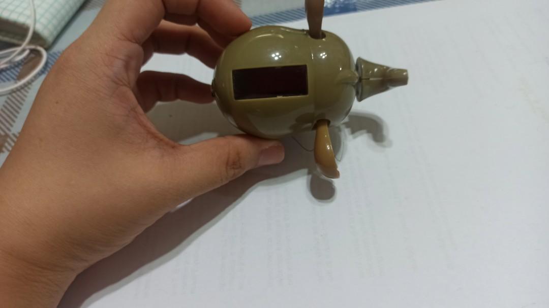 Solar powered elephant for car dashboard (Category: Vehicle & Diecast Models) located in Manila. Submitted by ob1kenobi (Listing ID 1162603018, Image 3). Description: decluttering.