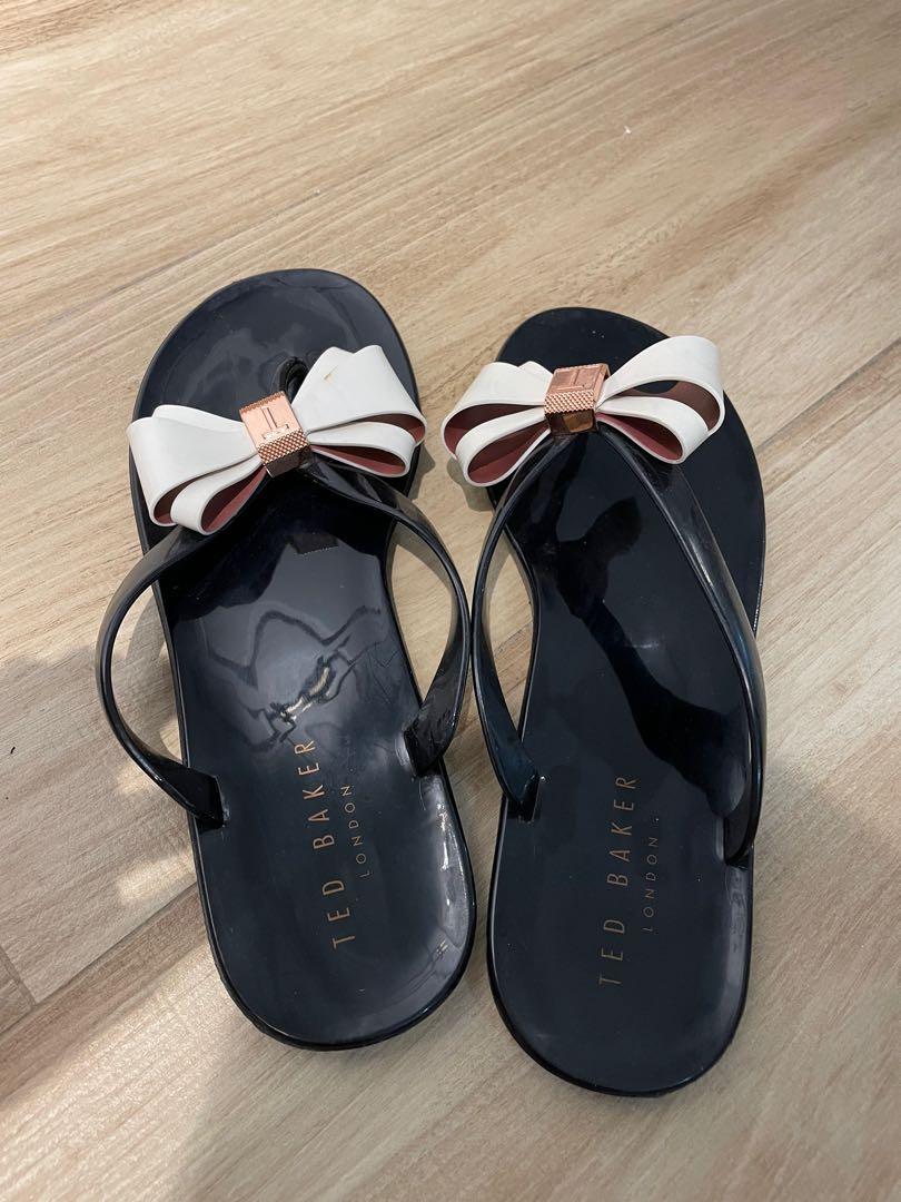 Ted baker discount black flip flops