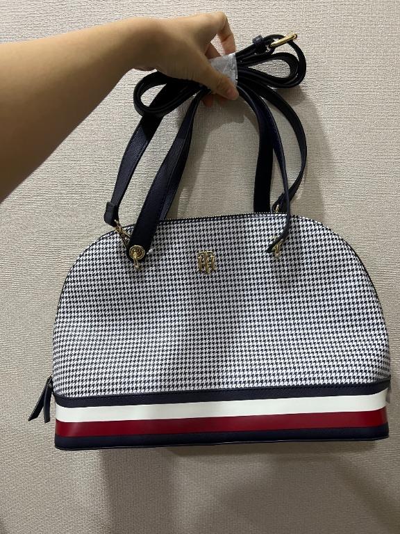 White tommy hilfiger bag deals