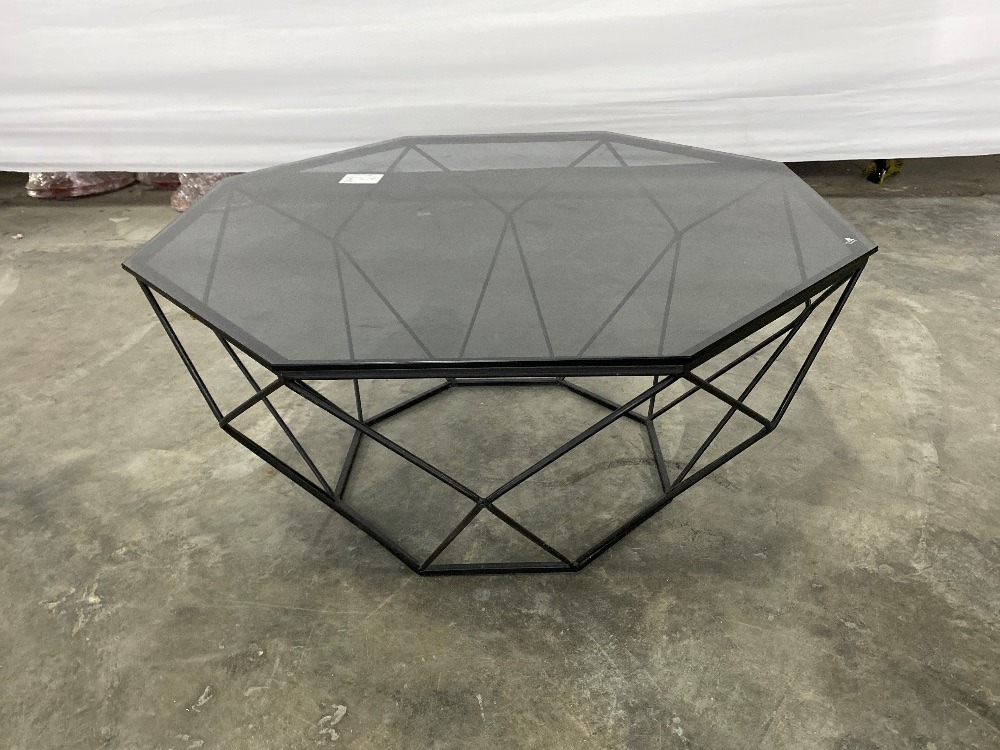 TOPLINE Glass Top Coffee Table Diamond Shape / TOPLINE Meja Kopi Atas ...