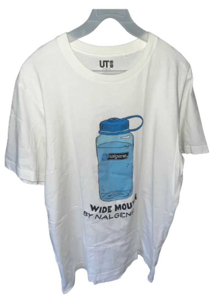 Uniqlo Nalgene T-shirt, Men's Fashion 