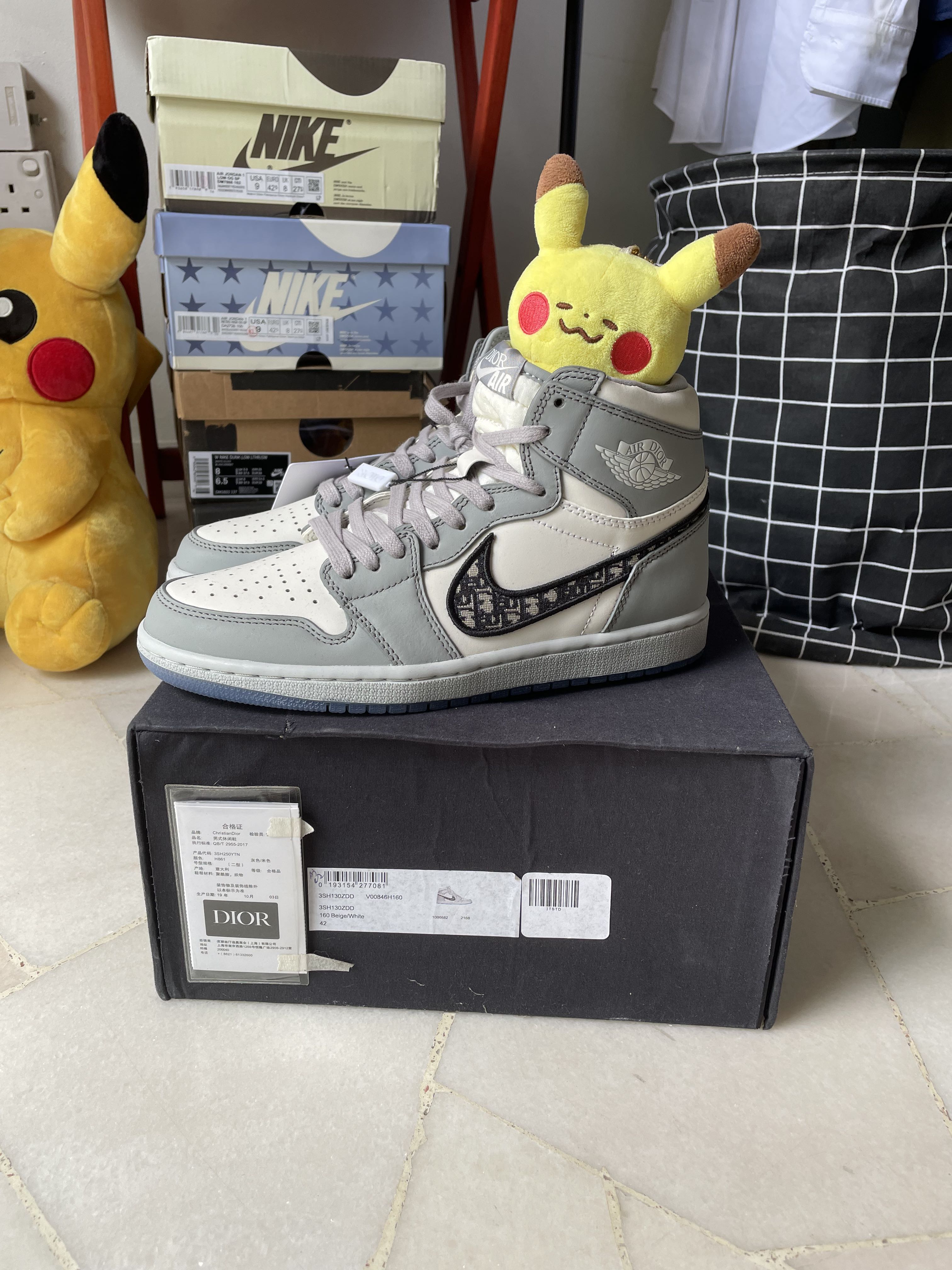 US 8.5 Air Jordan 1 High Dior, Men's Fashion, Footwear, Sneakers on  Carousell