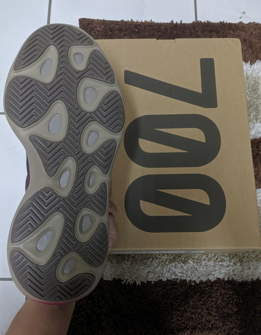 Semelle deals yeezy 700