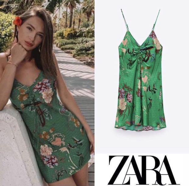 Zara Emerald Green Satin Cami Dress, Women's Fashion, Dresses & Sets, Dresses on Carousell Zara Emerald Green Satin Cami Dress, Women's Fashion, Dresses & Sets, Dresses on Carousell